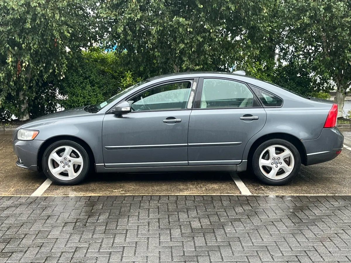 2012 Volvo s40, only 190k km, New NCT - Image 1