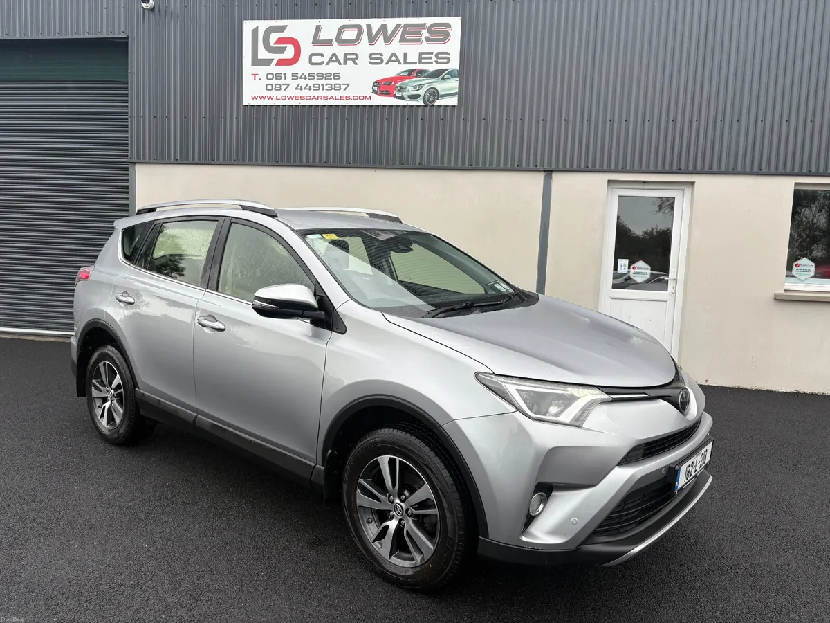 182 Toyota Rav 4 Luna Sport 2.0 D4D - Image 1