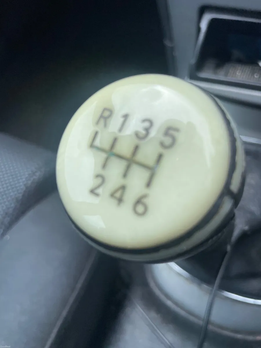 Toyota Avensis 2008 - Image 5