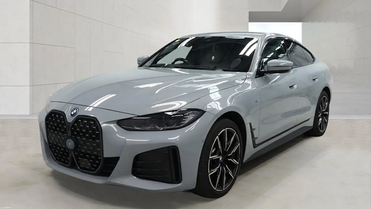 222 BMW i4 eDrive40 M Sport Pro – Harman Kardon - Image 2