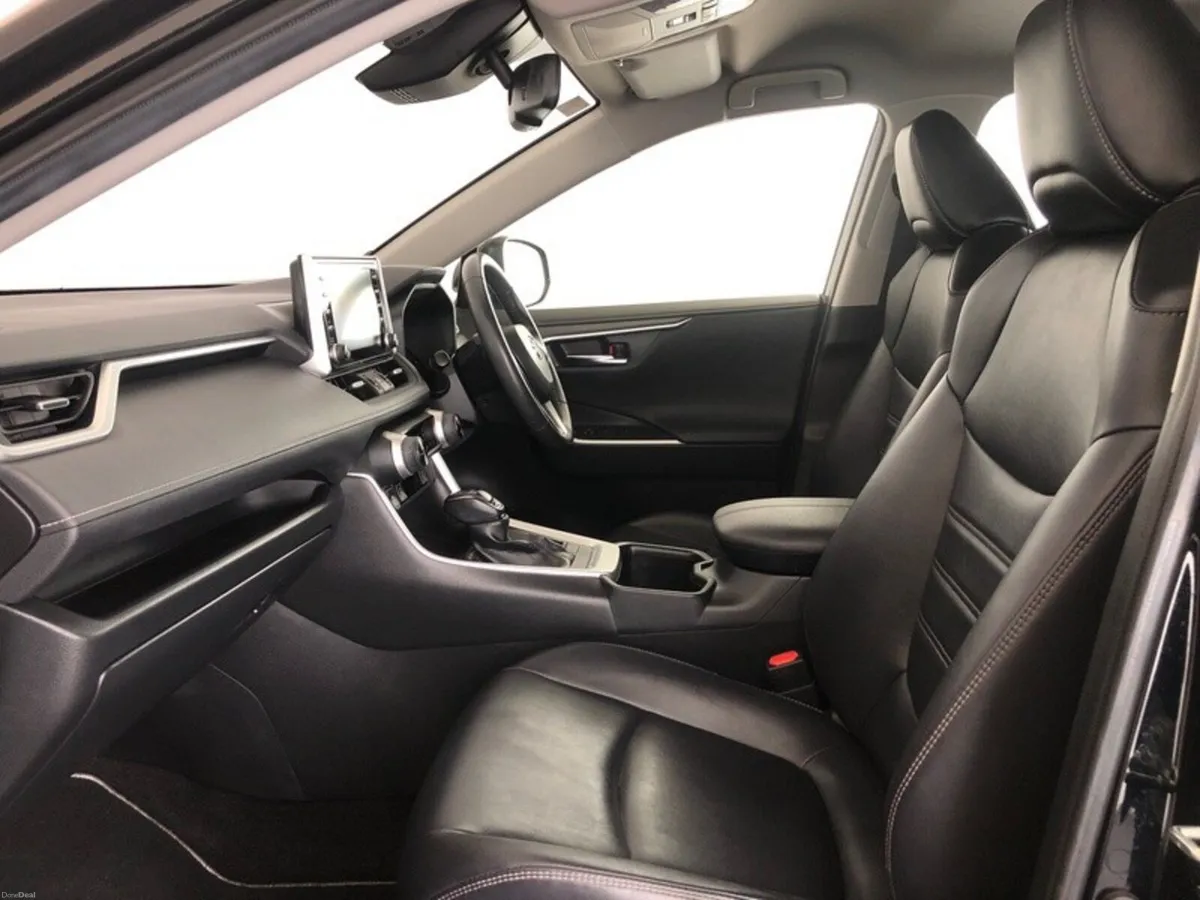 Toyota RAV4 RAV4 HYBRID SOL - Image 6