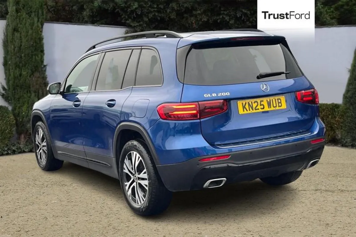 Mercedes-Benz GLB GLB 200 Sport Executive 5dr 7G-T - Image 2