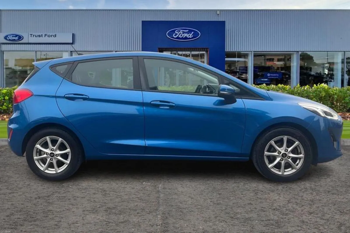 Ford Fiesta 1.1 Ti-VCT Zetec Hatchback 5dr Petrol - Image 3