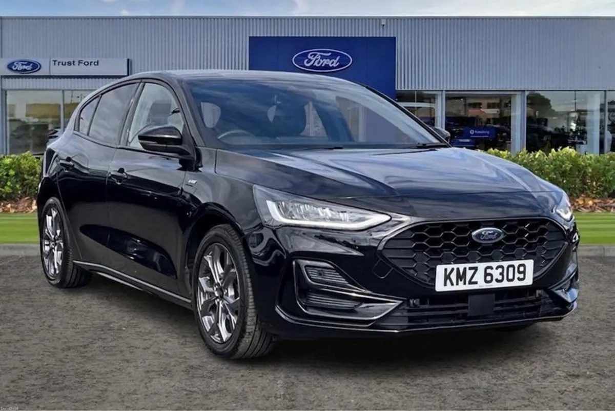 Ford Focus 1.0 EcoBoost Hybrid mHEV ST-Line 5dr - - Image 1