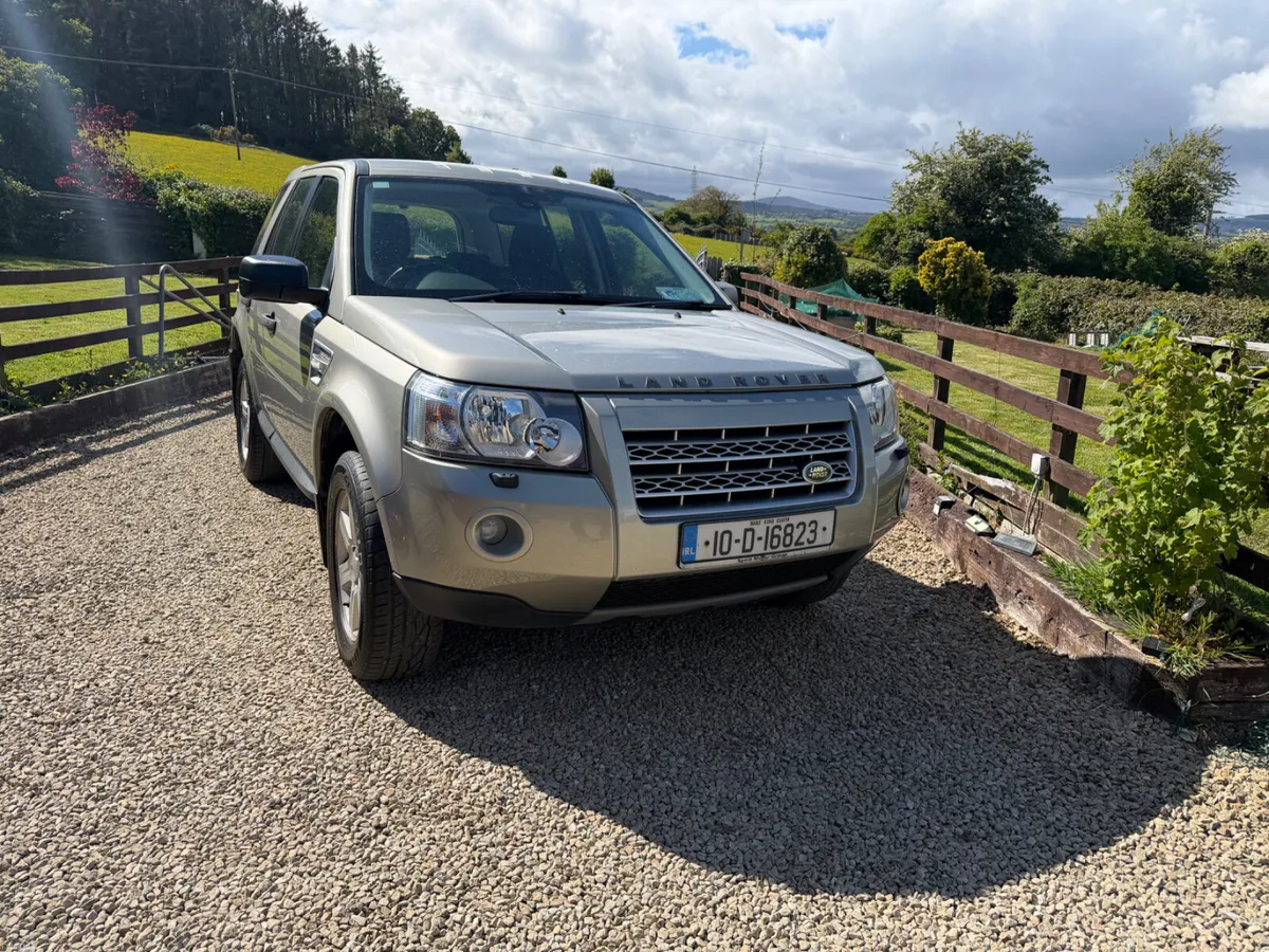 Land Rover Freelander 2010 2.2 TDI - Image 2