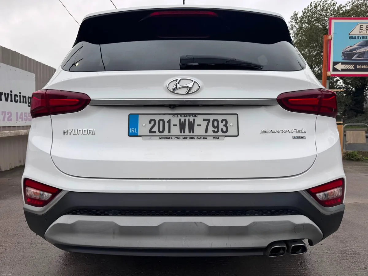 2020 Hyundai Santa Fe 2.2 CRDi 4WD Auto Executive - Image 5