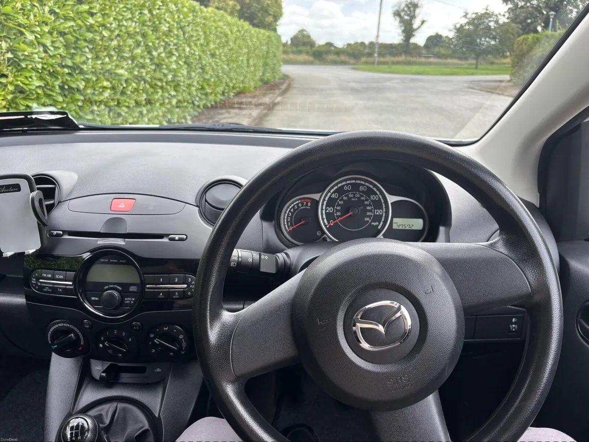 Mazda Mazda2 2013 - Image 3