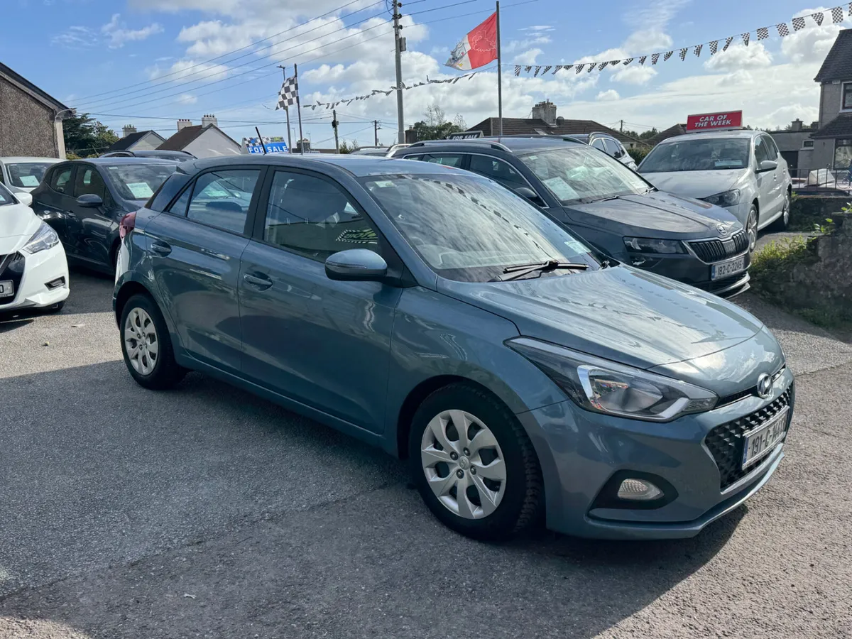 Hyundai i20 ideal starter car - Image 6