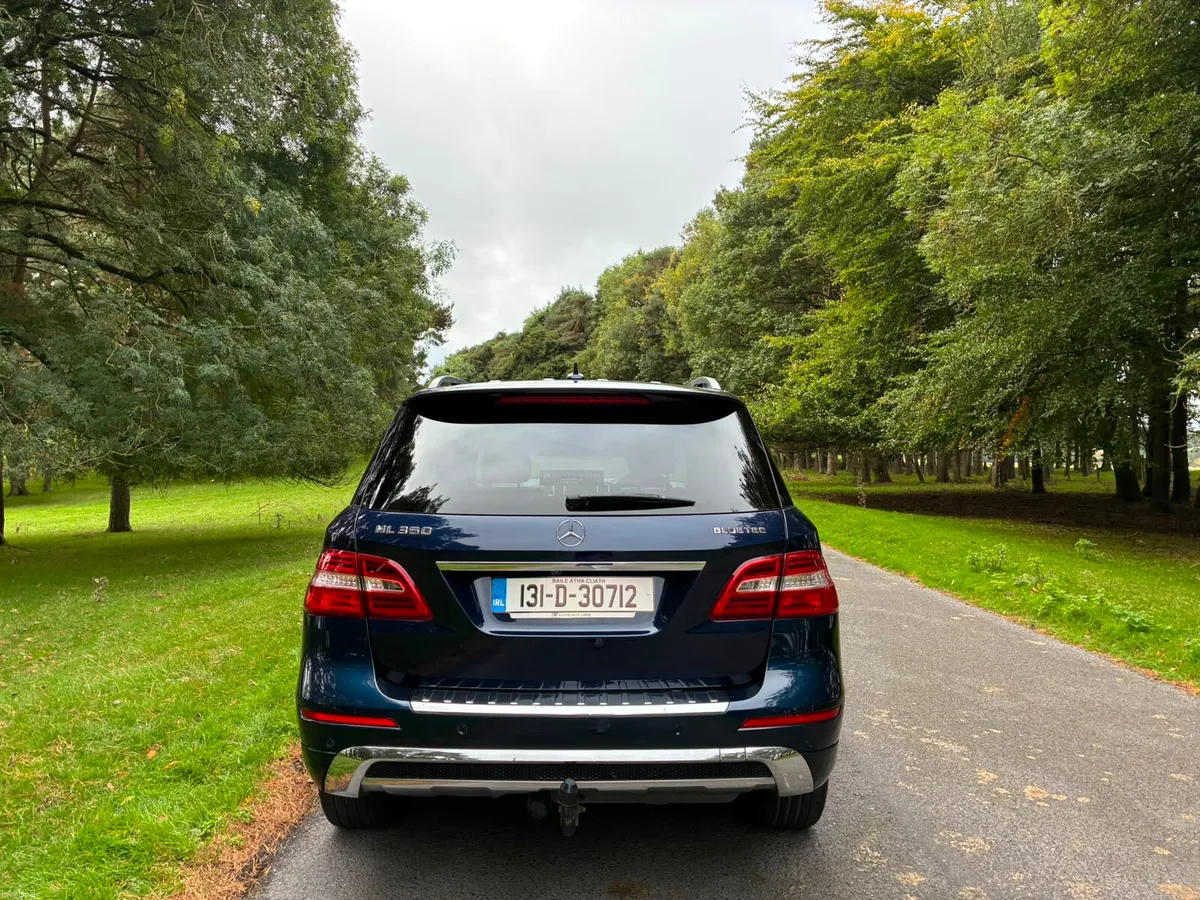Mercedes-Benz M-Class 2013 2 Seats - Image 6