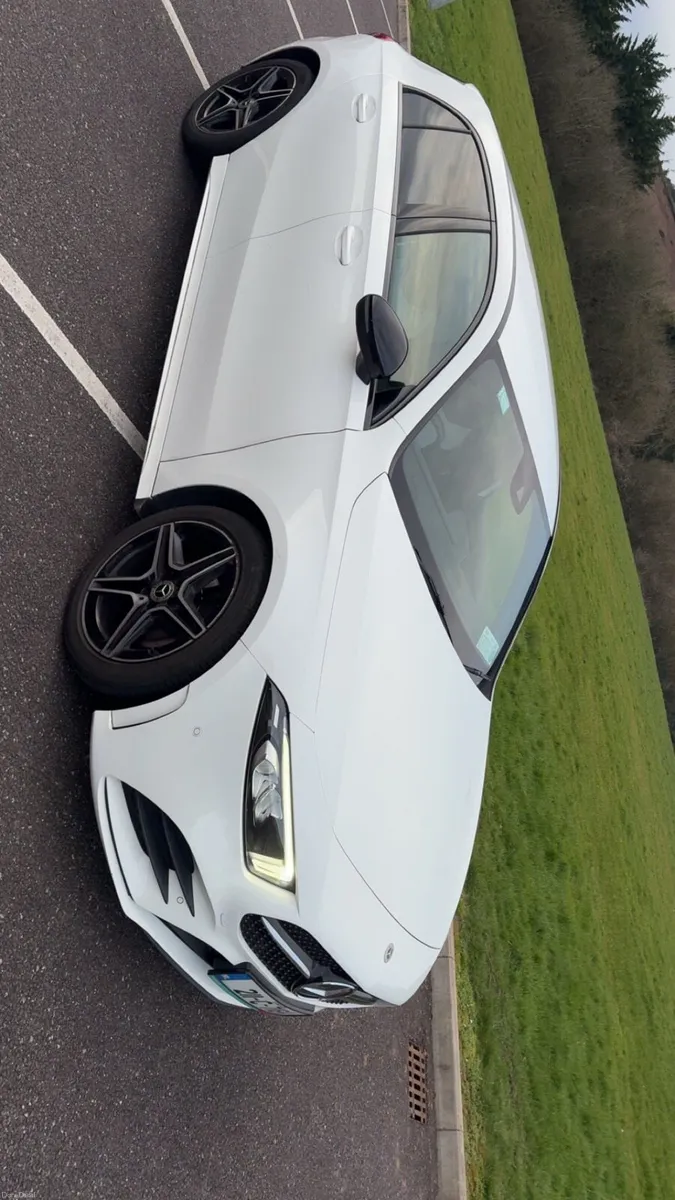 Mercedes  - A180D AMG - Image 1