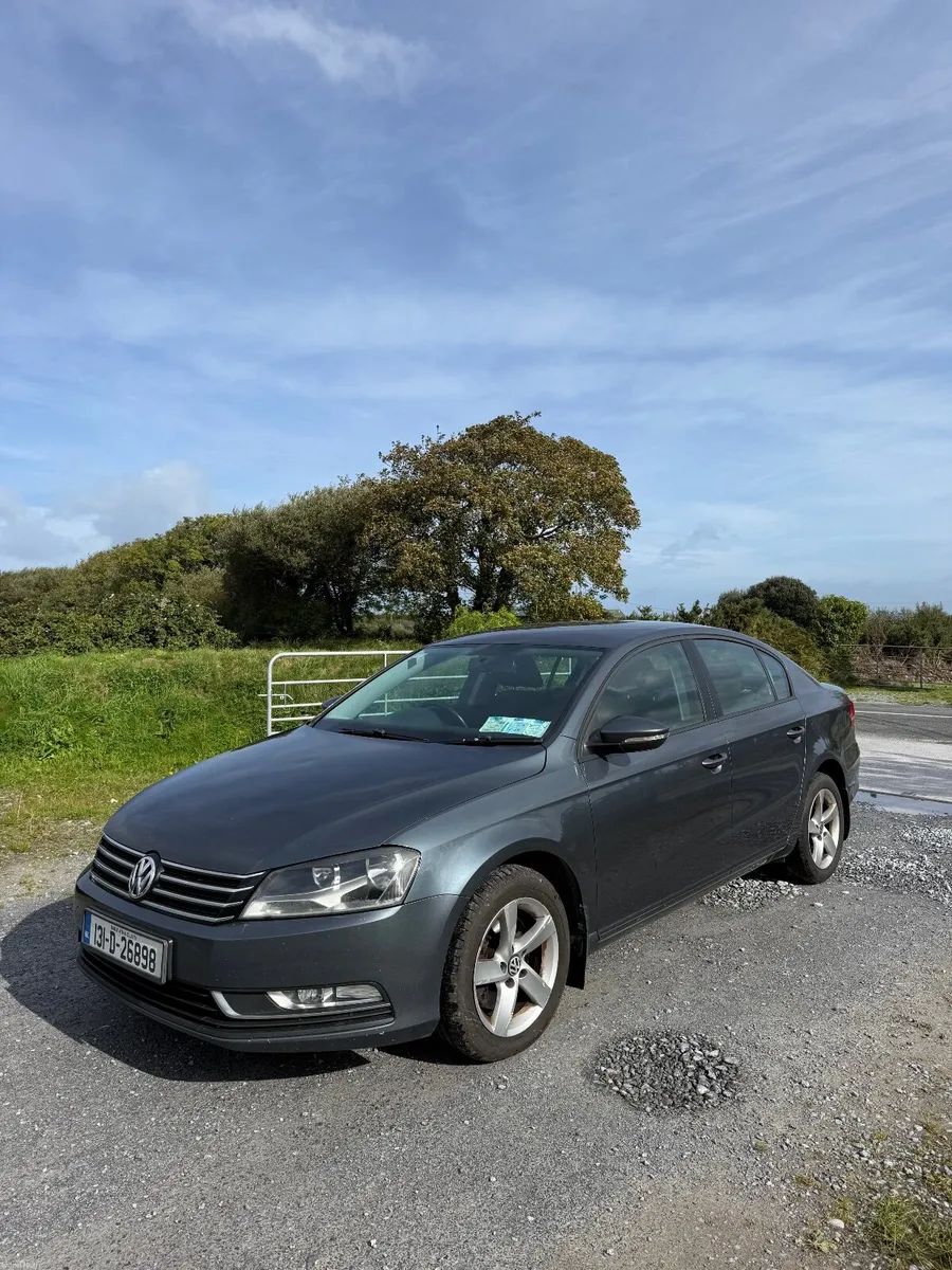 Volkswagen Passat 2013 - Image 5
