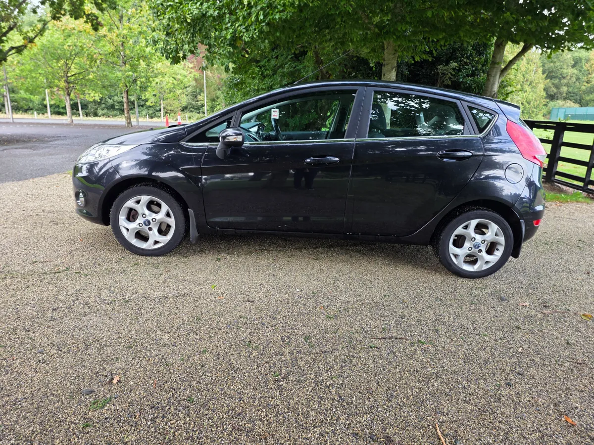 2010 FORD FIESTA 1.2 PETROL ( ONE OWNER CAR ) - Image 4