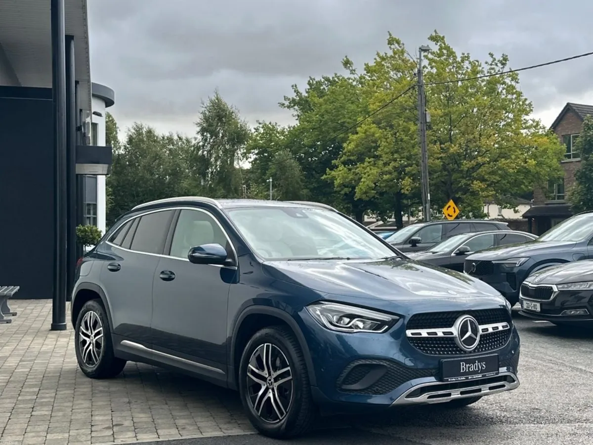 Mercedes-Benz GLA GLA PHEV 250e Progressive--Panor - Image 3