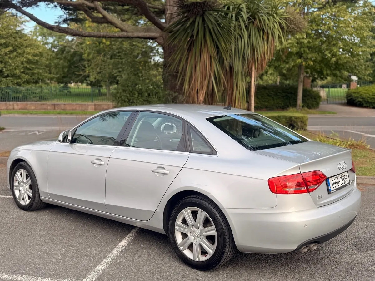 Audi A4 2.0 TDI *LOW MILEAGE NCTD TAXED* - Image 3