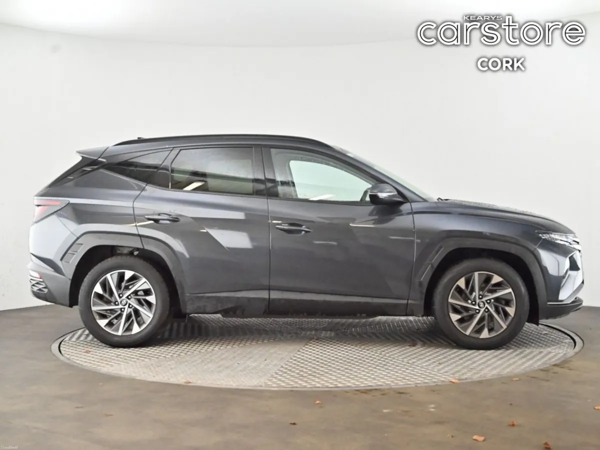 Hyundai Tucson EXECUTIVE  2WD DSL 5 DOOR - Image 2