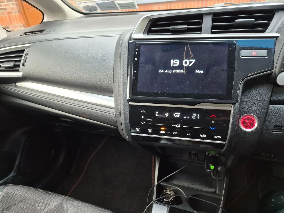 Honda Fit 2018-2 - Image 3