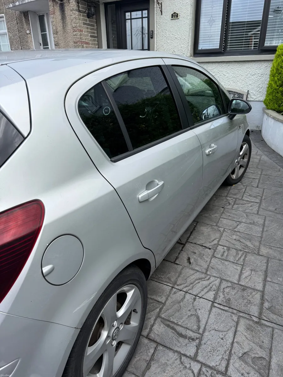 Vauxhall Corsa 2011 - Image 5