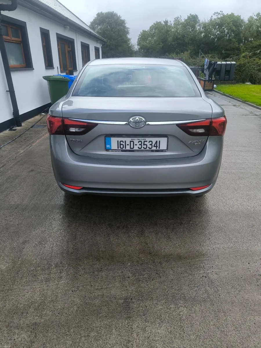 Toyota Avensis luna2016 - Image 5
