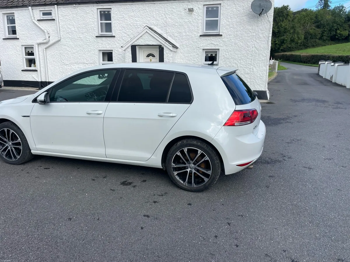 Volkswagen Golf - Image 5