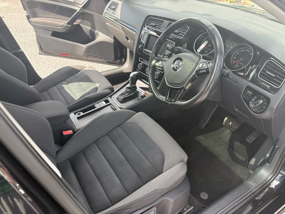 Volkswagen Golf - Image 5