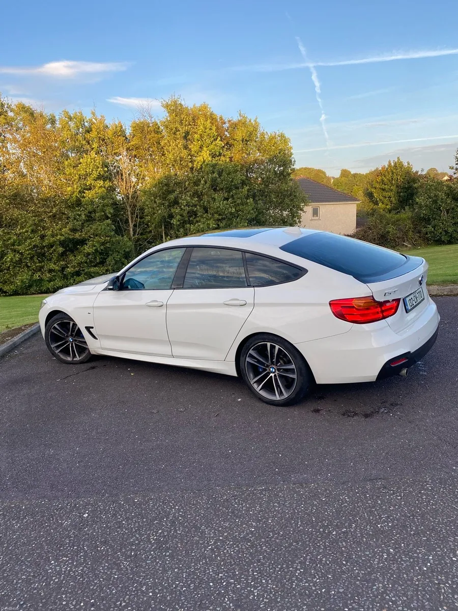 BMW 3 GT M Sport - Image 2