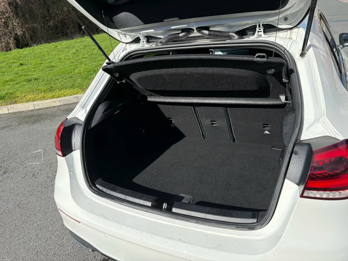 Mercedes  - A180D AMG - Image 2
