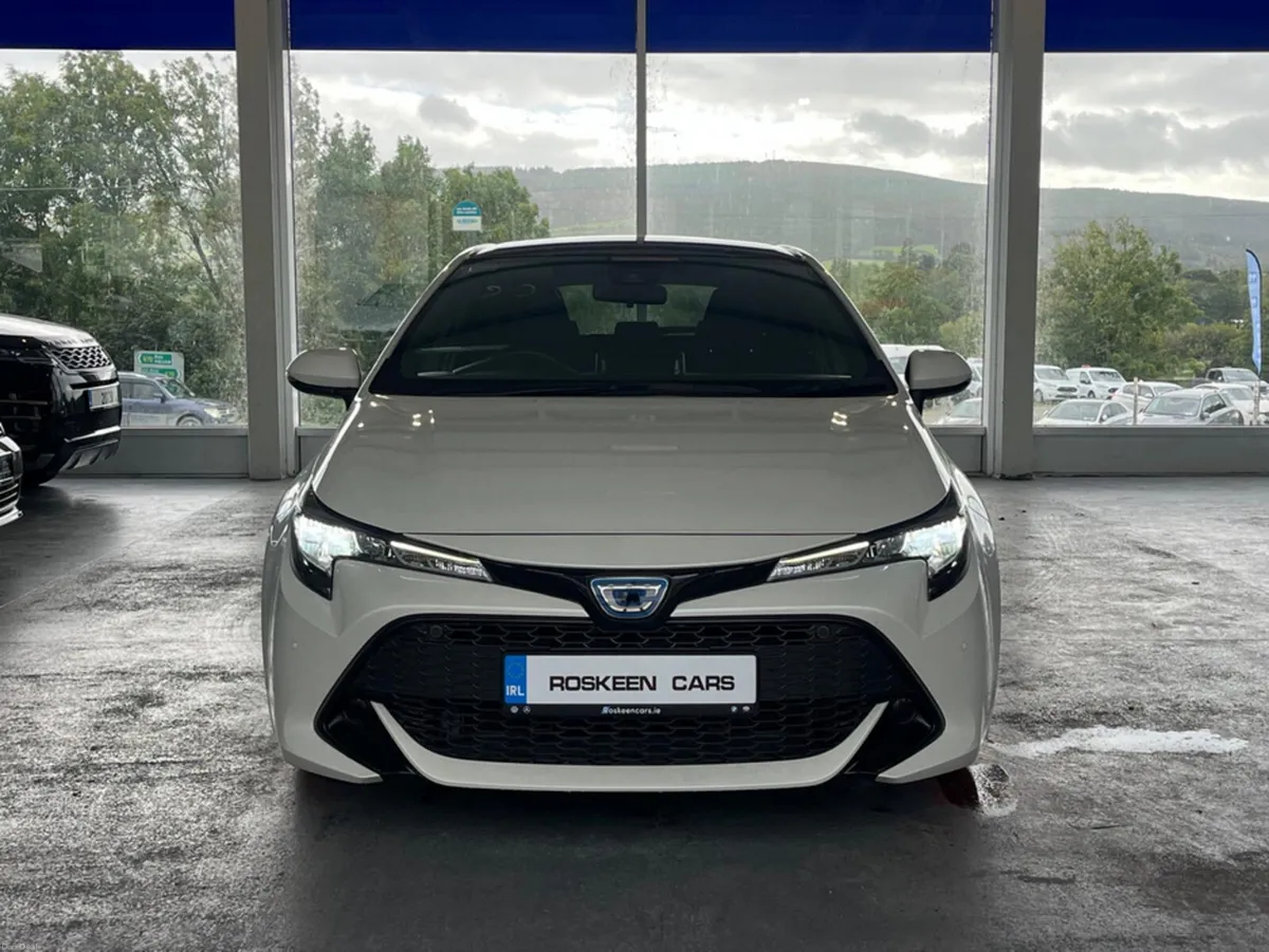 Toyota Corolla SPORT 1.8 6AA-ZWE211H - Image 2
