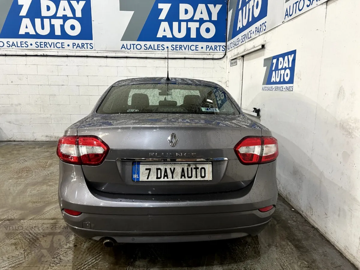 Renault Fluence LIMITED EDITION 1.5 DCI 95 201 4DR - Image 6