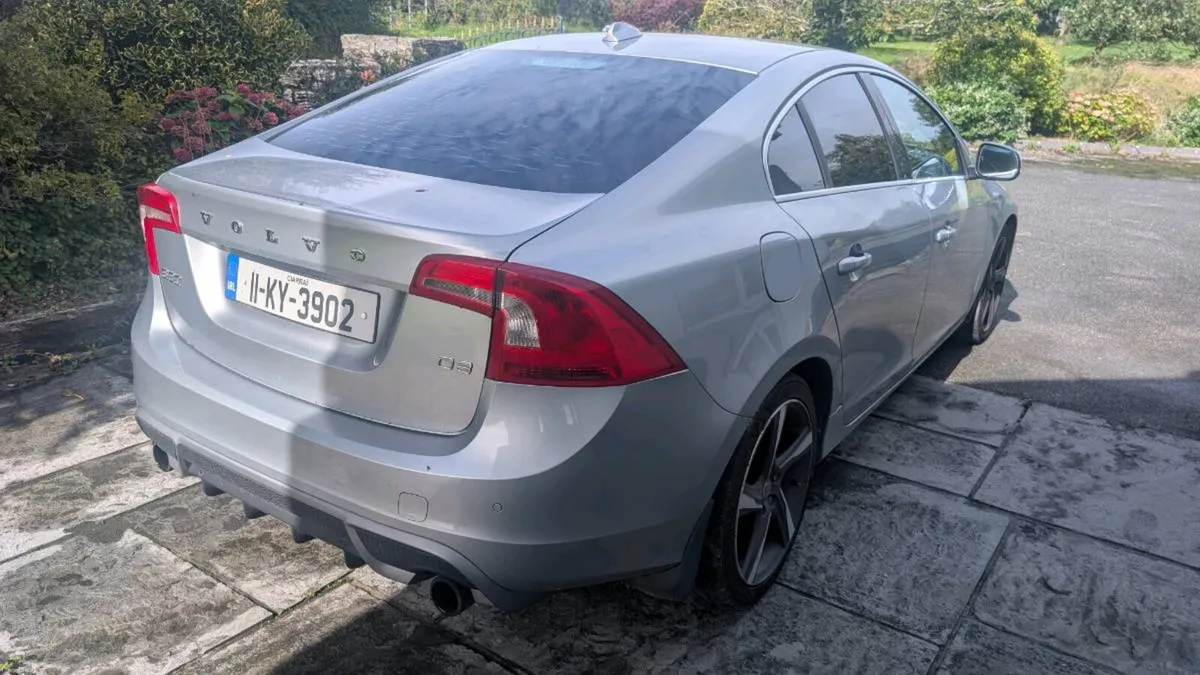 Volvo S60 R-DESIGN 2.0 NCT 05/27 - Image 3