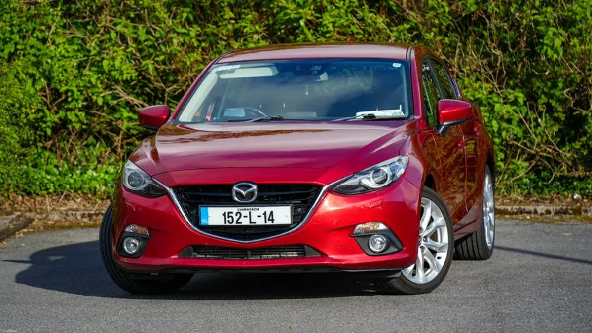 2015 Mazda 3 GT - Image 2