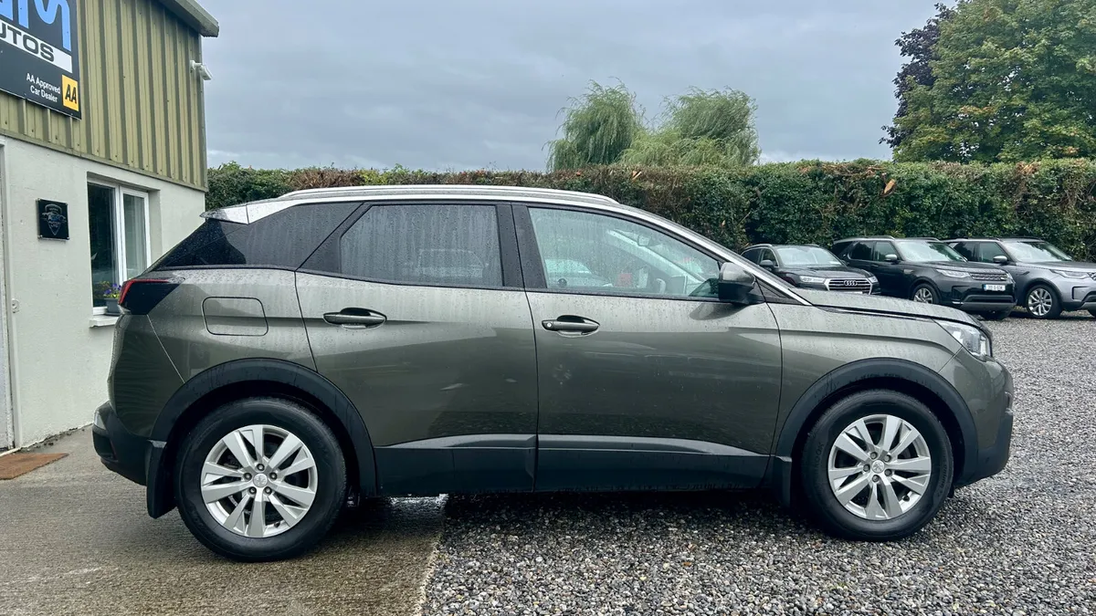 2020 Peugeot 3008 - Image 2