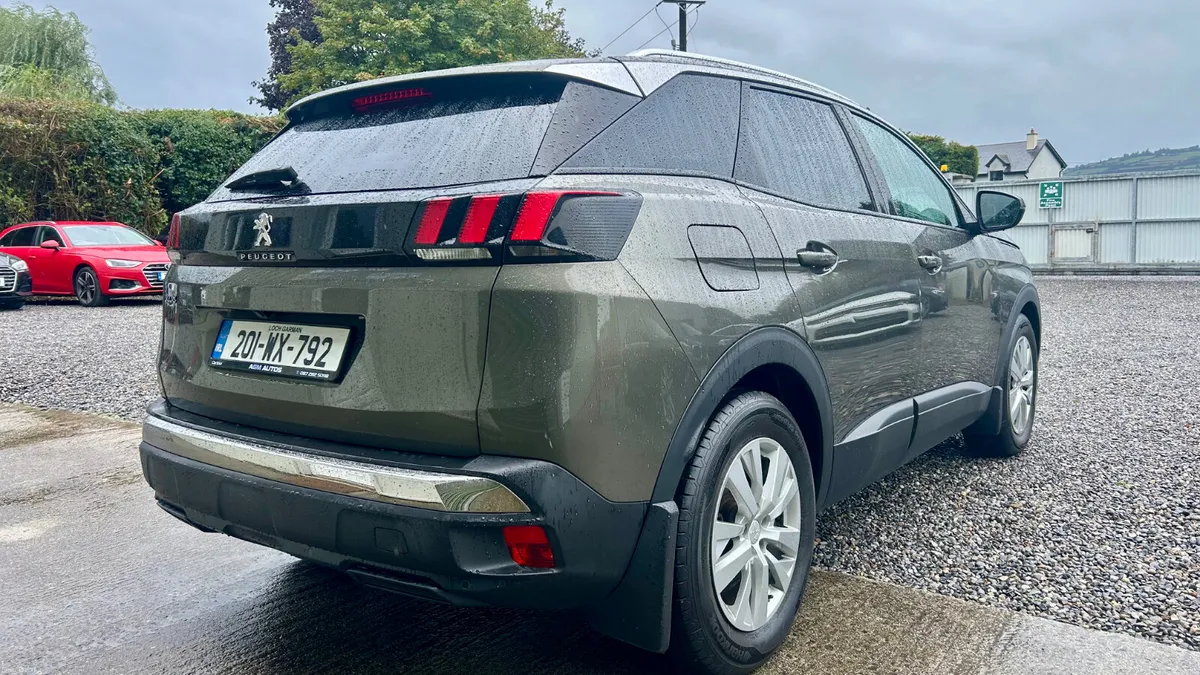 2020 Peugeot 3008 - Image 3