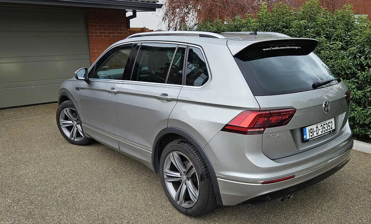 Tiguan R-LINE. only 98k,  PAN Sunroof + more - Image 4