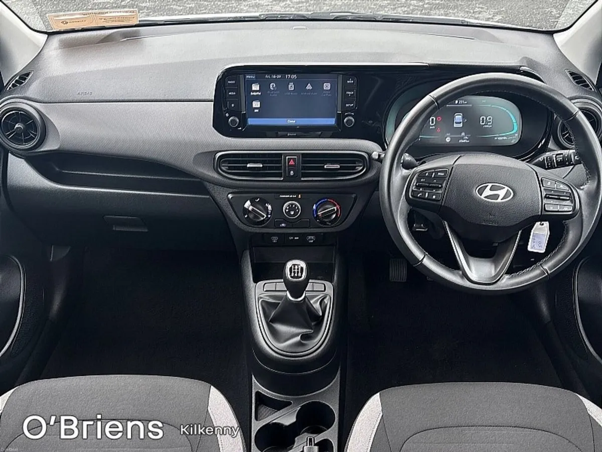 Hyundai i10 CLASSIC 1.0 PRISTINE CONDITION 1 OWNER - Image 2