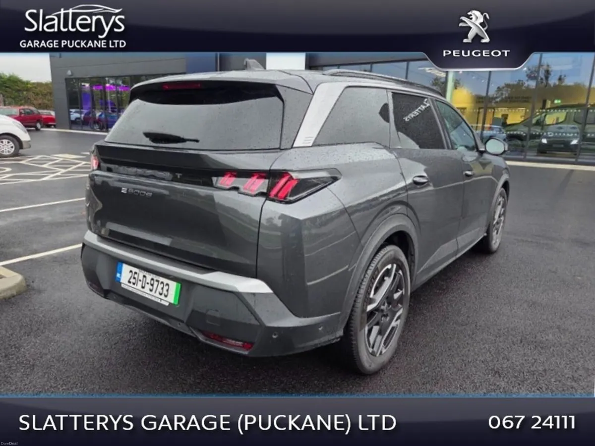 Peugeot 5008 BEV 73kwh 210hp Allure - Image 6