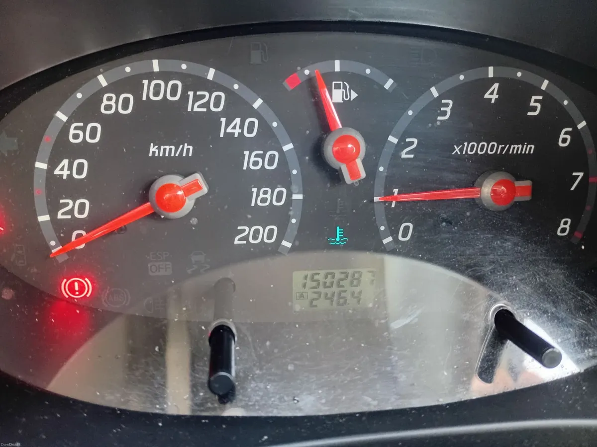 Nissan Micra 2005 - Image 5