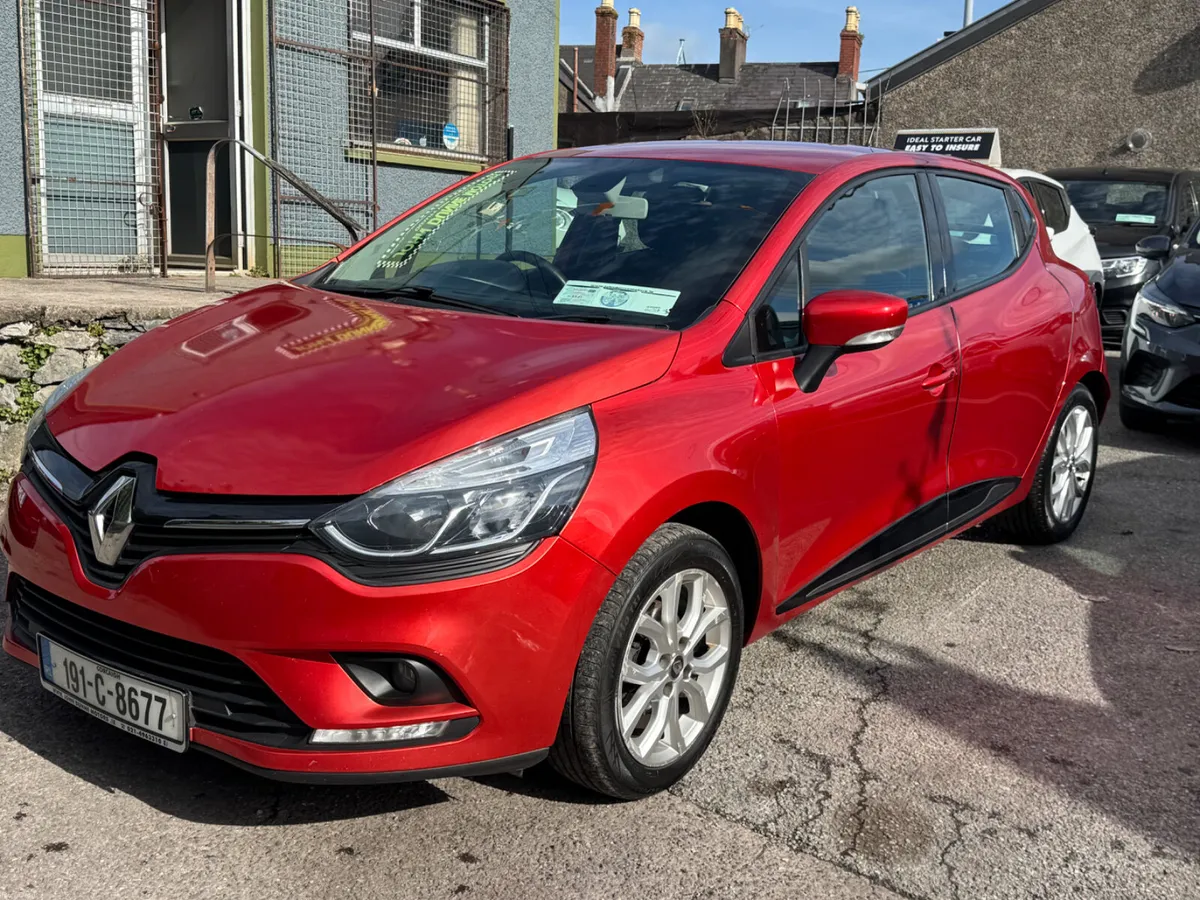 Renault Clio ideal starter car - Image 4