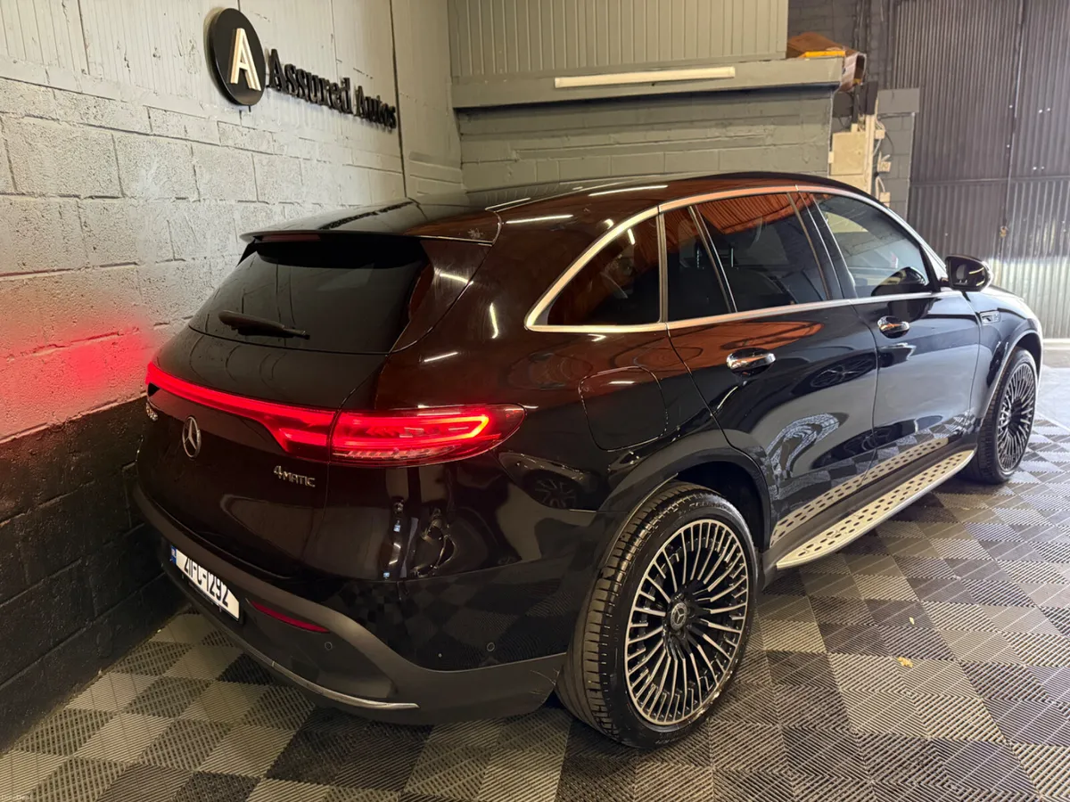 211 Mercedes-Benz EQC 400 AMG Line 4Matic - Image 3