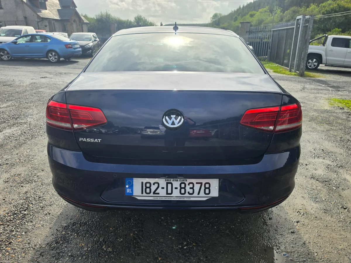 Volkswagen Passat 2018 - Image 4