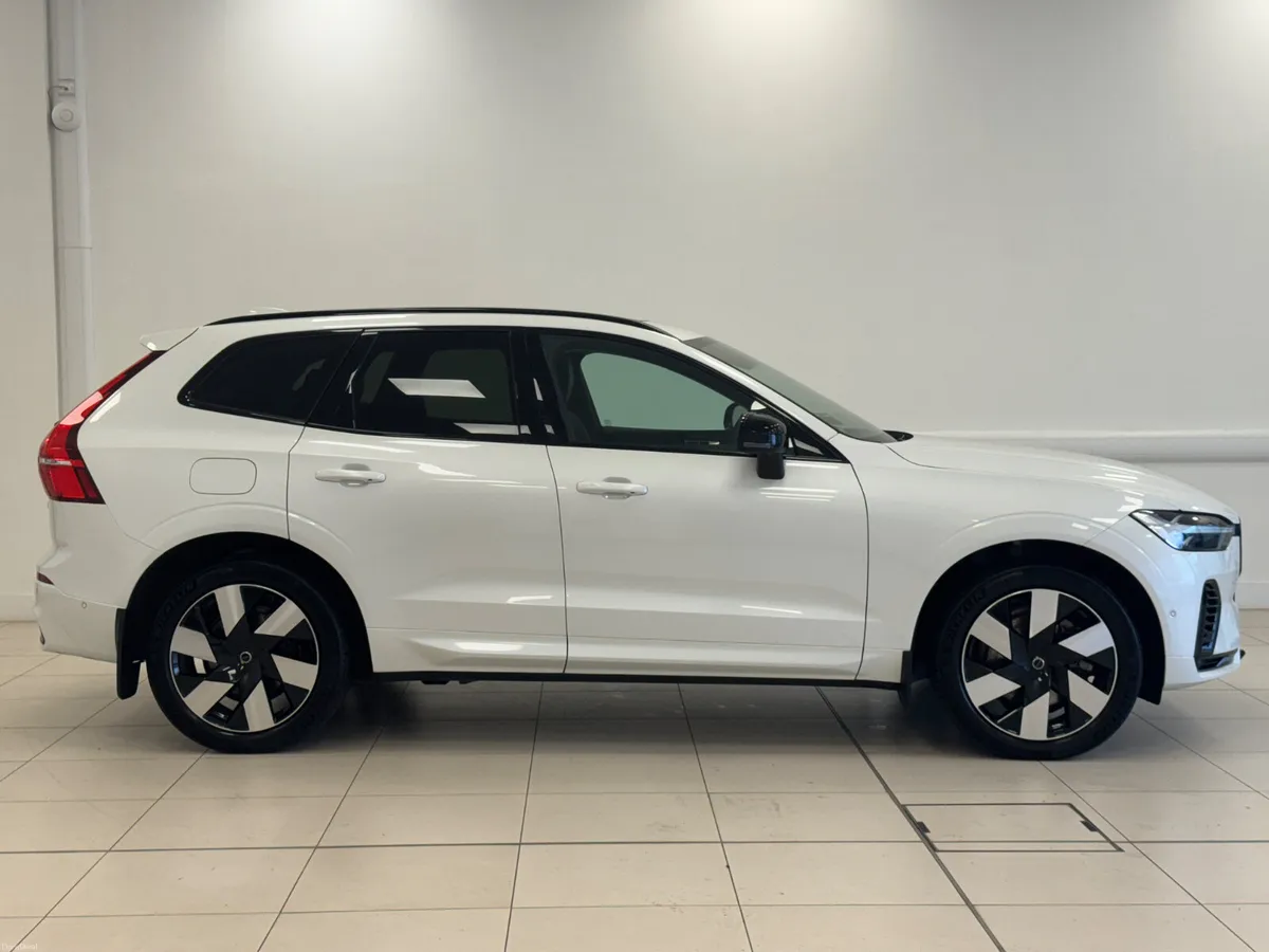 Volvo XC60 2024 - Image 4