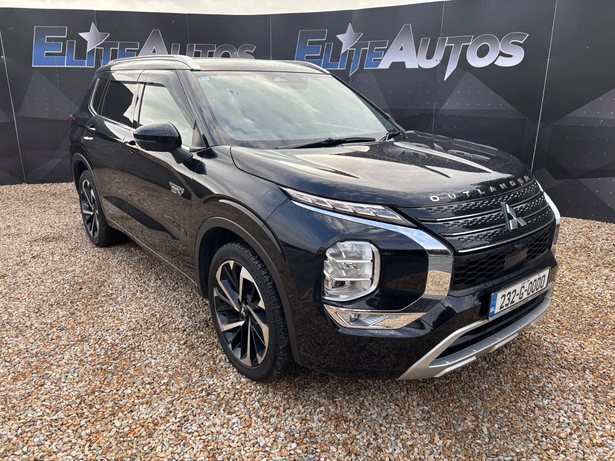 Mitsubishi Outlander Exceed  2.4 PHEV 2023 - Image 6
