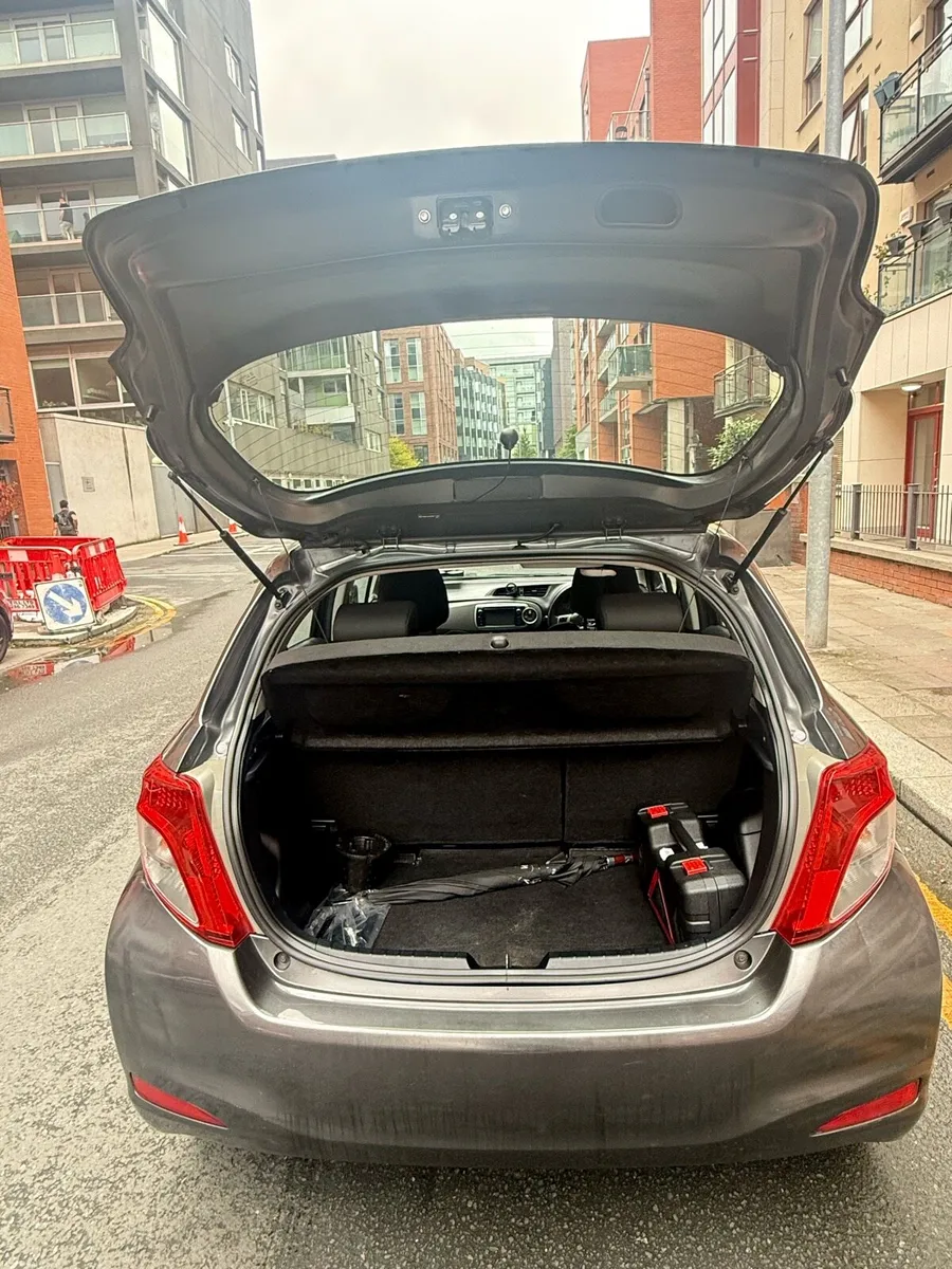 2012 Toyota Yaris | Petrol | Manual | 110,550 km - Image 6