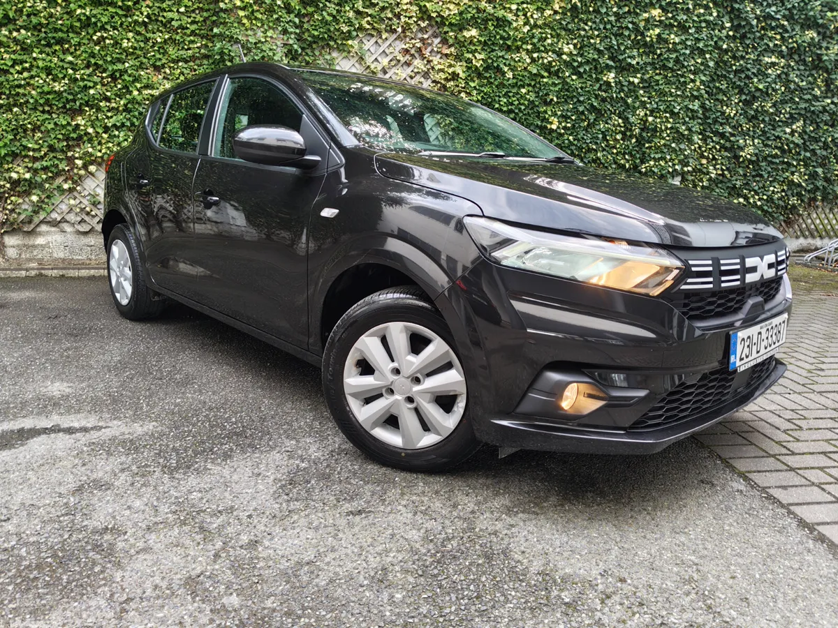 Dacia Sandero 2023 EXPRESSION SPEC EXTRAS CAMERA - Image 4