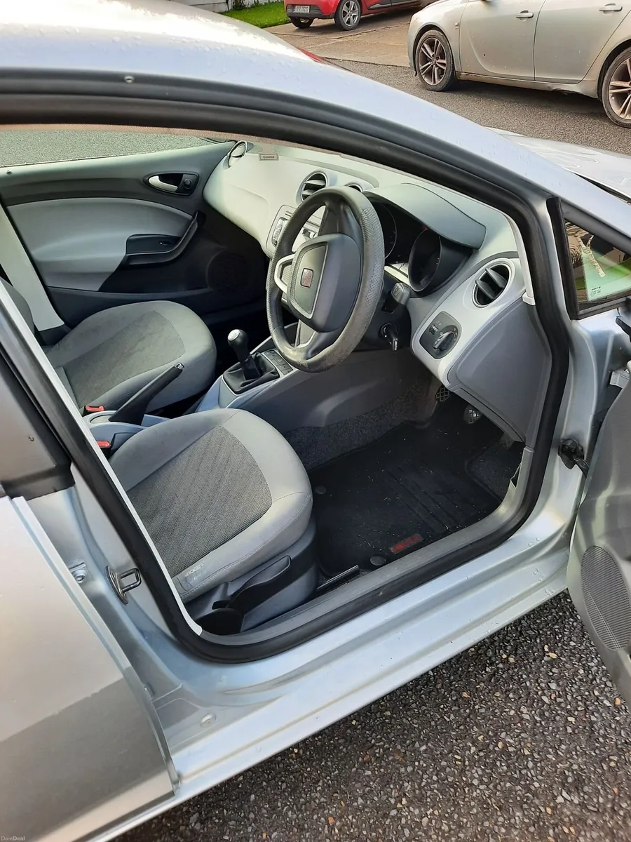 SEAT Ibiza 2010 - Image 6