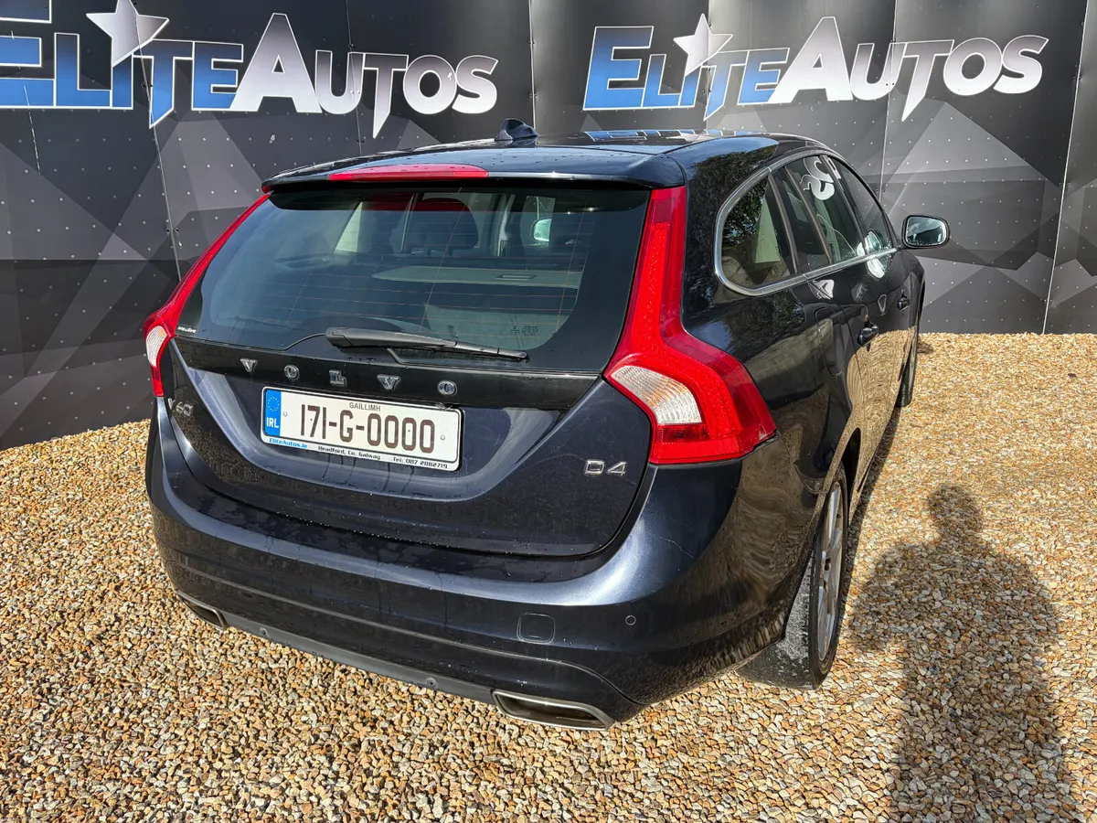 Volvo V60 D4 2.0 Automatic 2017 - Image 5