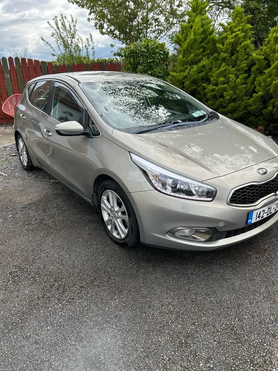 Kia Ceed 1.6 CRDI 2014 - Image 2
