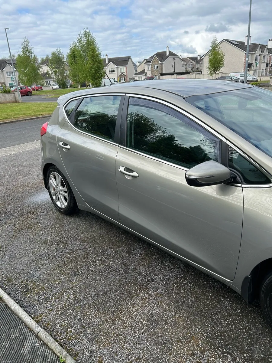 Kia Ceed 1.6 CRDI 2014 - Image 5