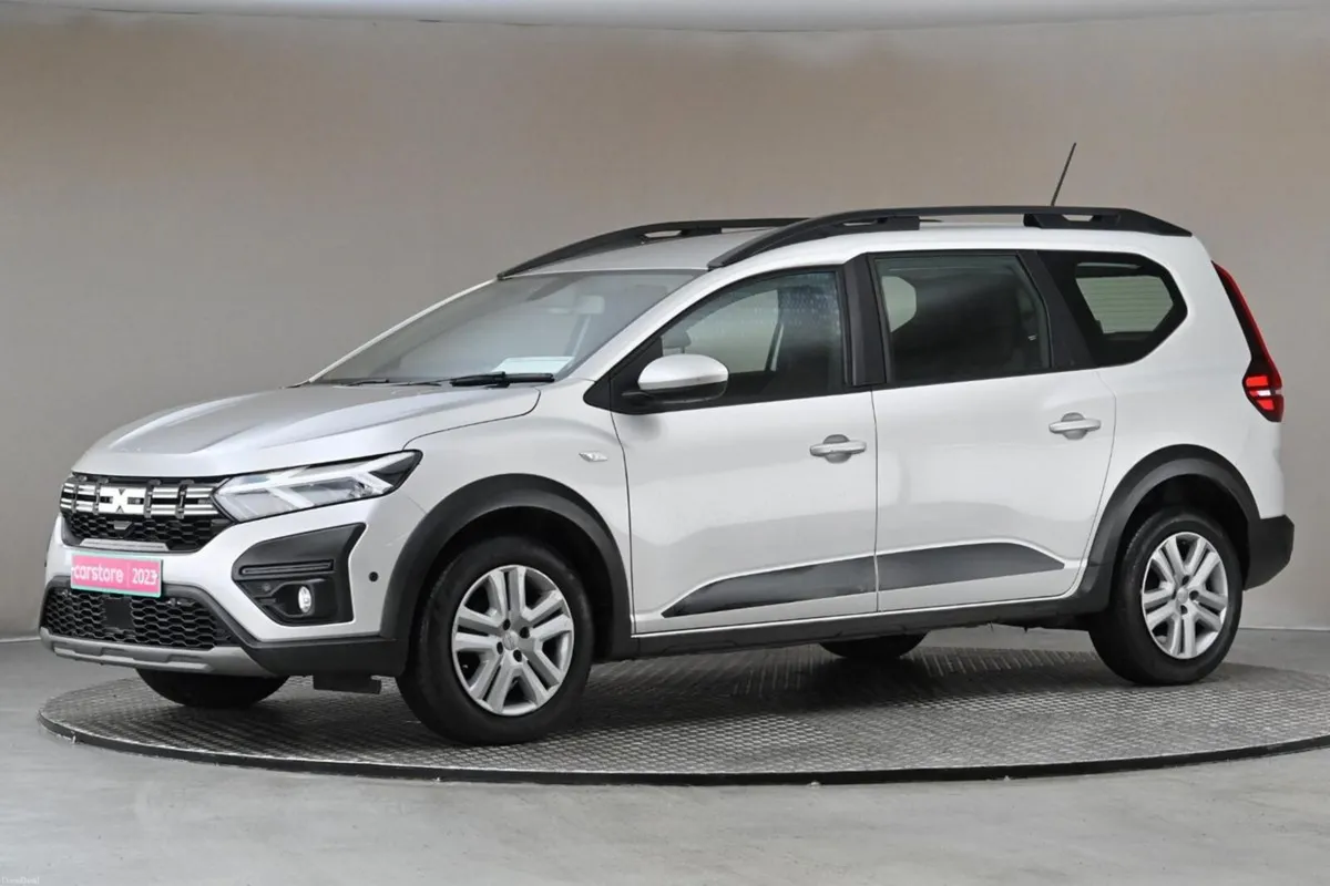 Dacia Jogger 1.0 TCE EXPRESSION 7SEATS **REVERSE C - Image 4
