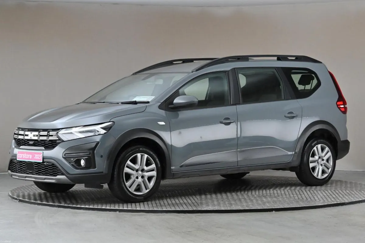 Dacia Jogger 1.0 TCE EXPRESSION 7SEATS **REVERSE C - Image 4