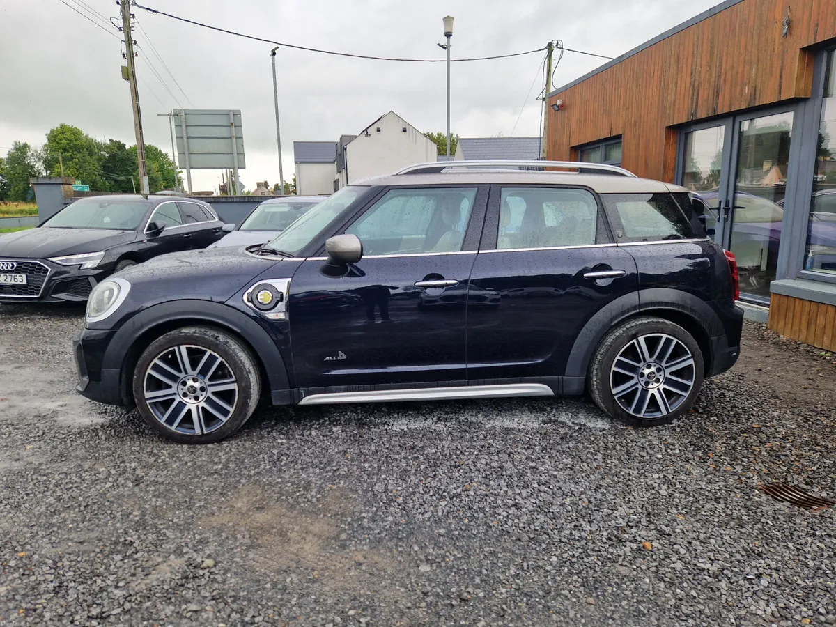 Mini Cooper 2022 - Image 2